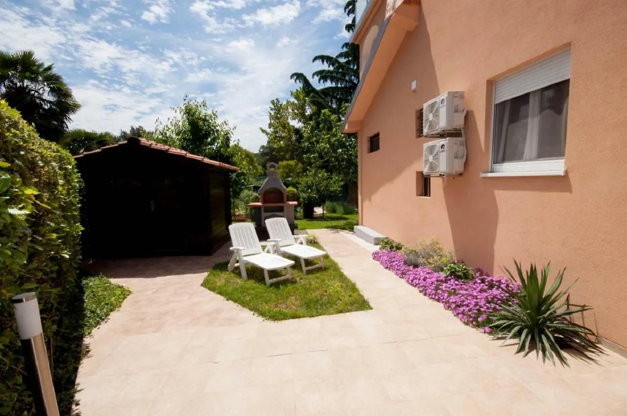 Kristijan Apartments Novigrad  Novigrad (Istria)