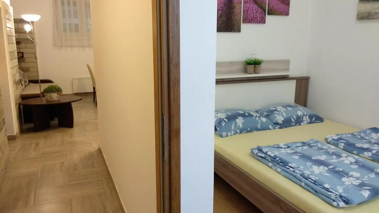 Kristijan Apartments Novigrad